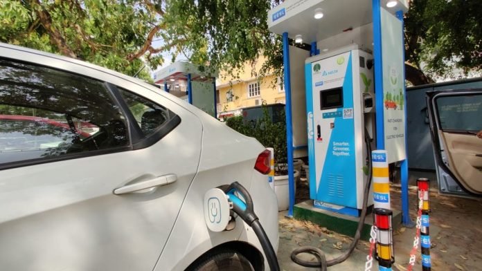 electric vehicle charging station delhi